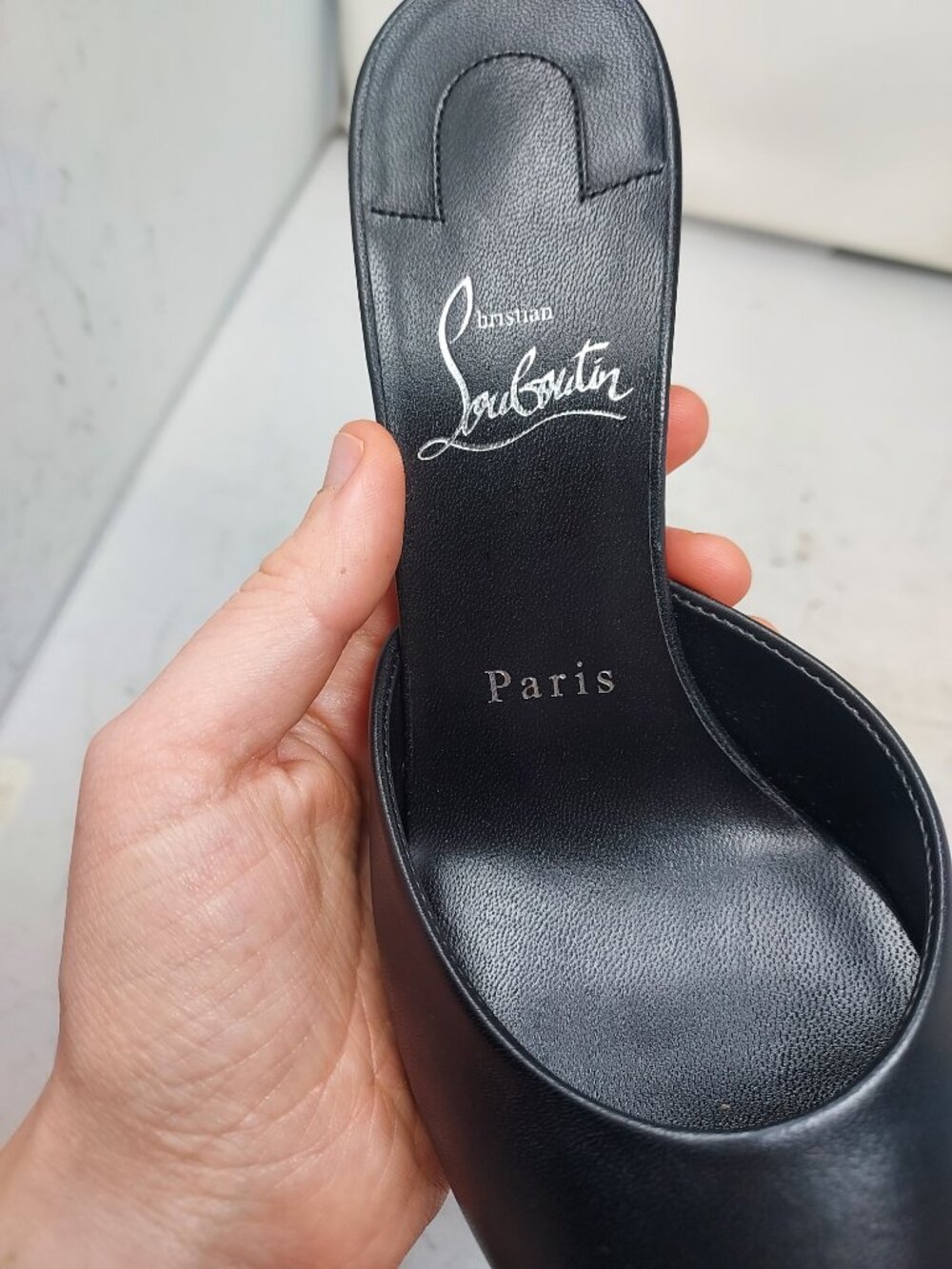 CHRISTIAN LOUBOUTIN Me Dolly Leather Black Mule Sandal - Picture 5 of 11